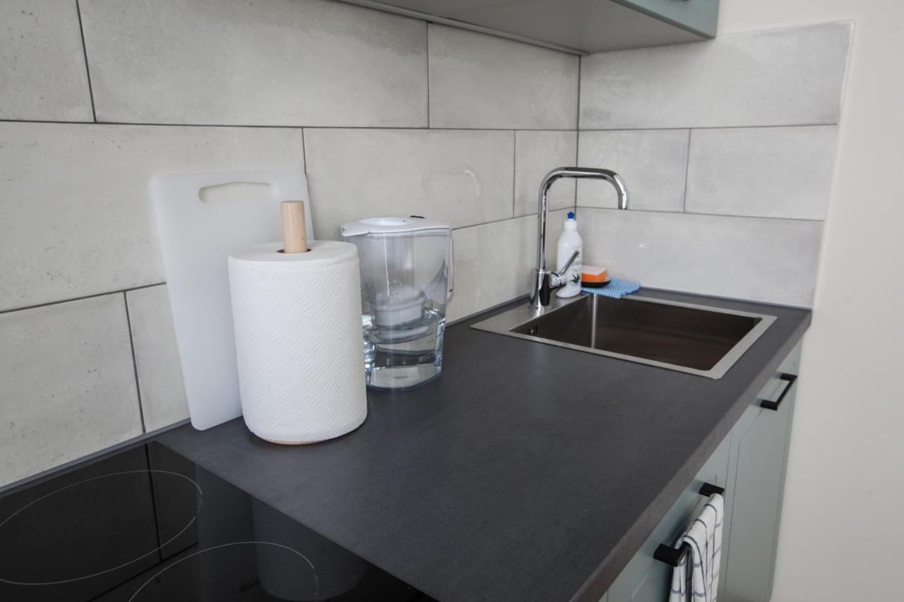 Cozy Home Valdemara, Free Parking, Self Check-In Riga Esterno foto