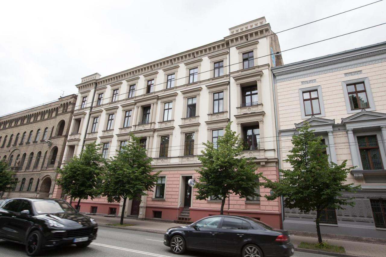 Cozy Home Valdemara, Free Parking, Self Check-In Riga Esterno foto